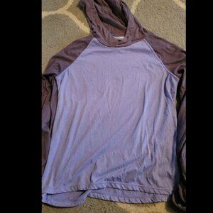 Womens Size Medium Nike Long Sleeve Shirt
